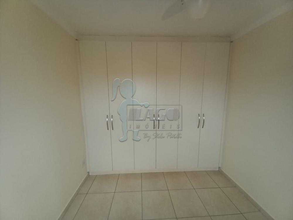 Alugar Apartamento / Padrão em Ribeirão Preto R$ 1.100,00 - Foto 4