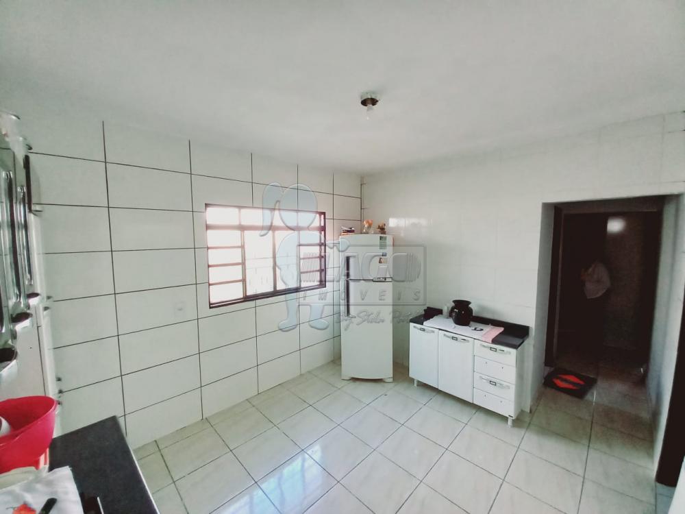 Alugar Casa / Padrão em Ribeirão Preto R$ 800,00 - Foto 3