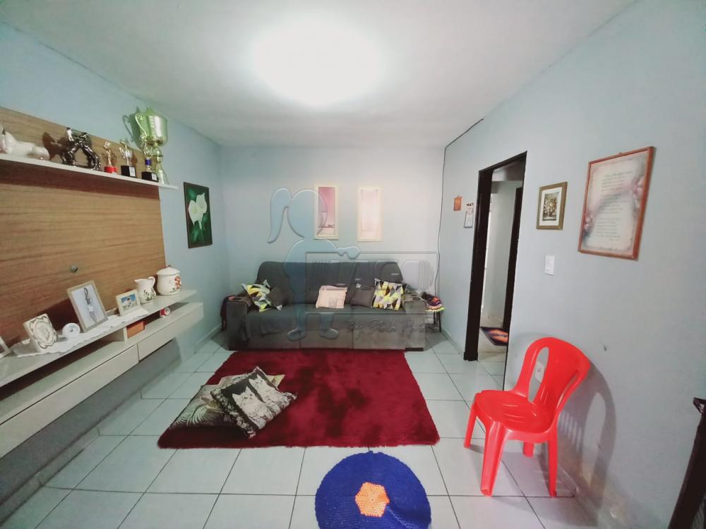 Alugar Casas / Padrão em Ribeirão Preto R$ 800,00 - Foto 1