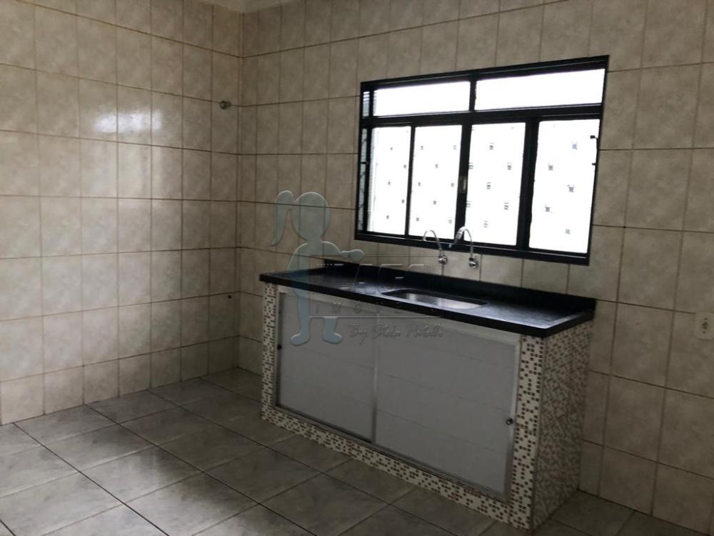 Alugar Casa / Padrão em Ribeirão Preto R$ 1.100,00 - Foto 7