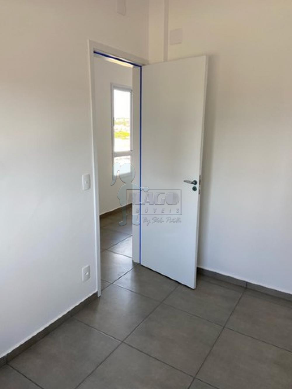 Alugar Apartamento / Padrão em Ribeirão Preto R$ 1.700,00 - Foto 4