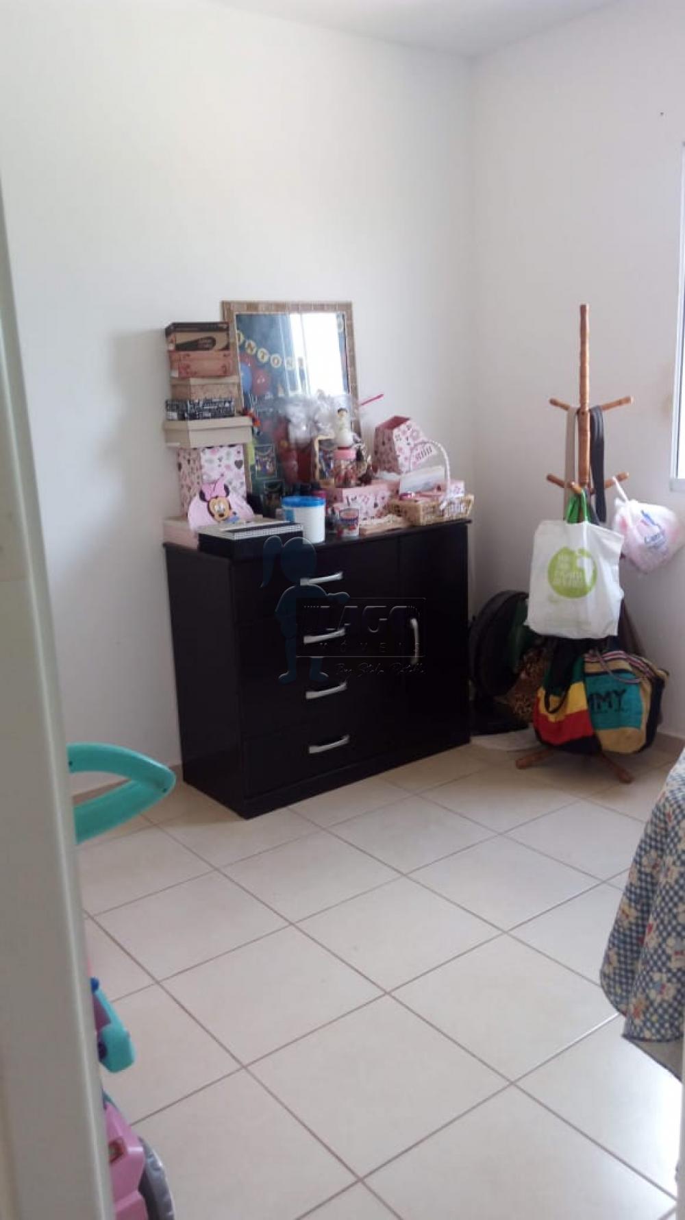 Comprar Apartamento / Padrão em Ribeirão Preto R$ 160.000,00 - Foto 2