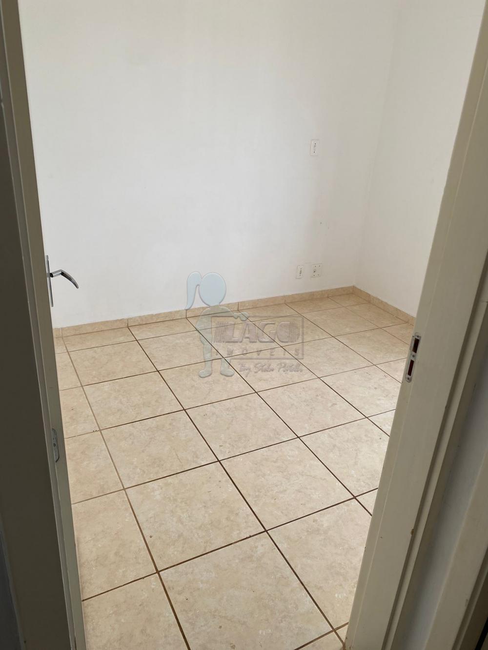 Alugar Apartamentos / Padrão em Ribeirão Preto R$ 1.000,00 - Foto 4