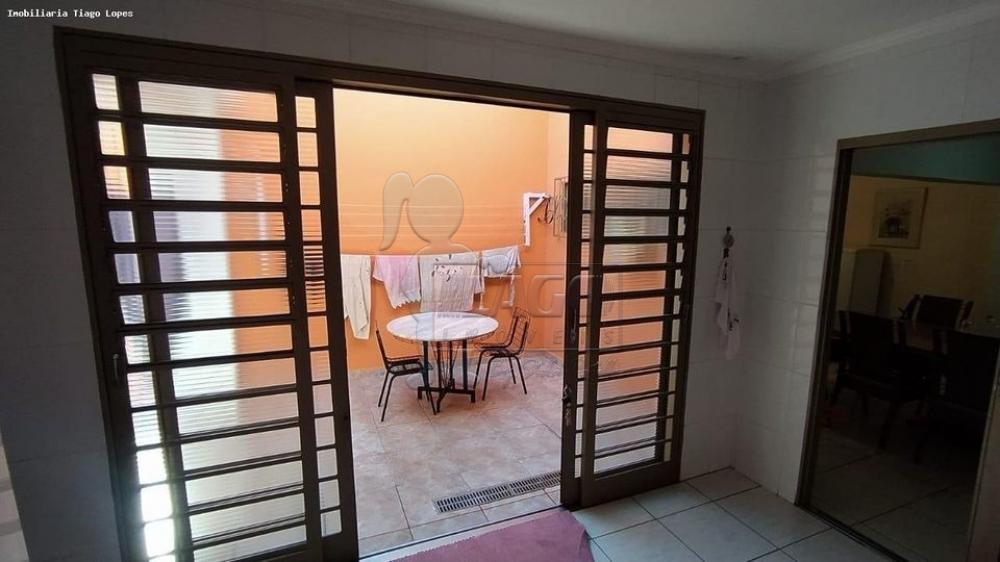 Alugar Casa / Padrão em Ribeirão Preto R$ 1.750,00 - Foto 5