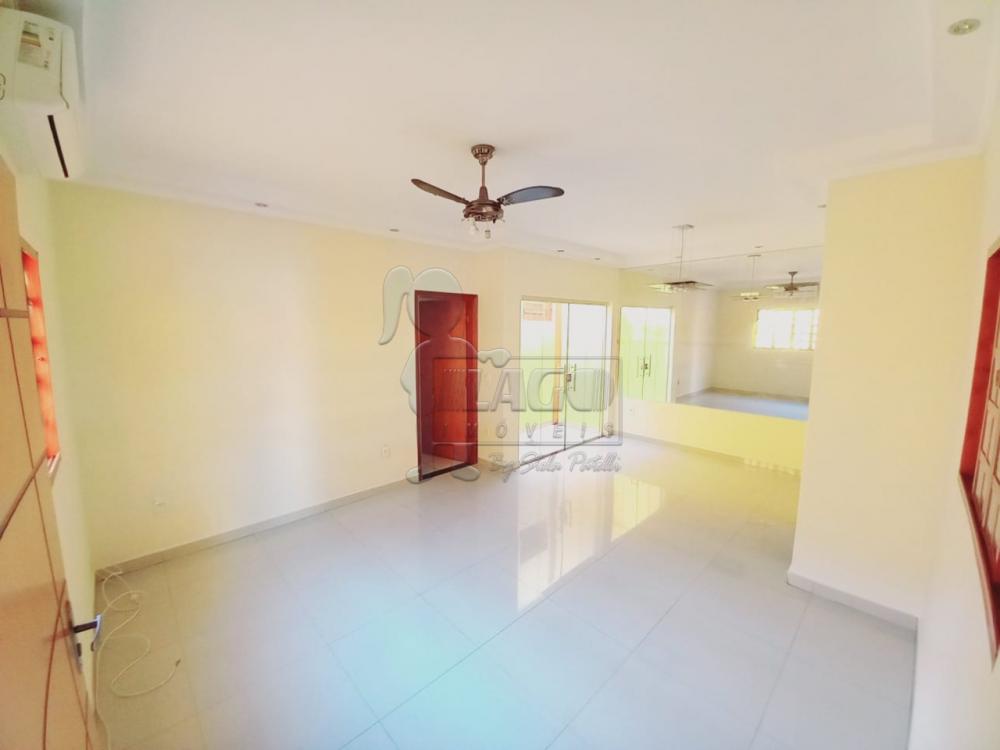 Alugar Casa / Padrão em Ribeirão Preto R$ 2.200,00 - Foto 3