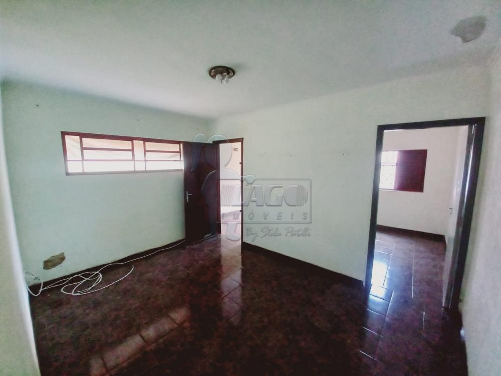 Alugar Casas / Padrão em Ribeirão Preto R$ 800,00 - Foto 1