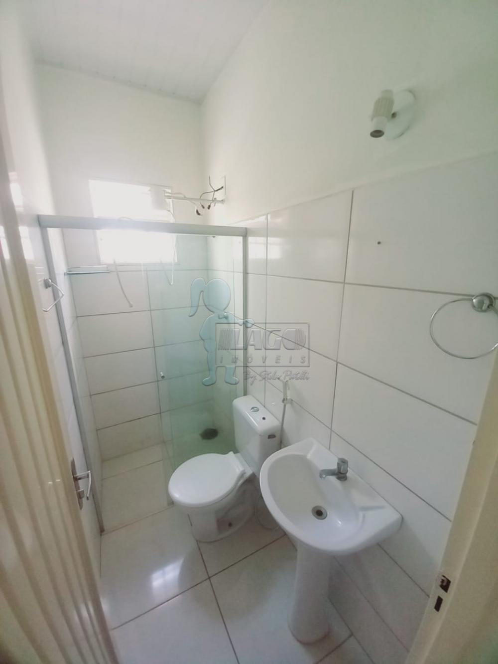 Alugar Casa / Padrão em Ribeirão Preto R$ 900,00 - Foto 5