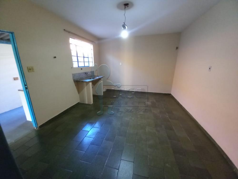 Alugar Casa / Padrão em Ribeirão Preto R$ 1.100,00 - Foto 5