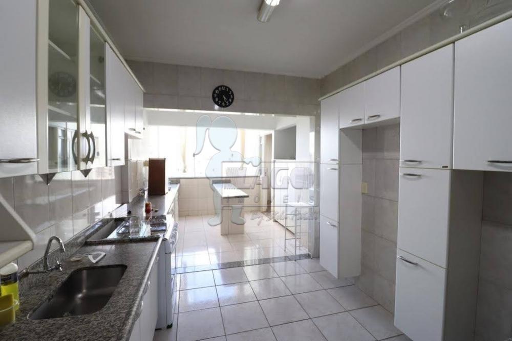 Alugar Apartamento / Padrão em Passos R$ 1.800,00 - Foto 13