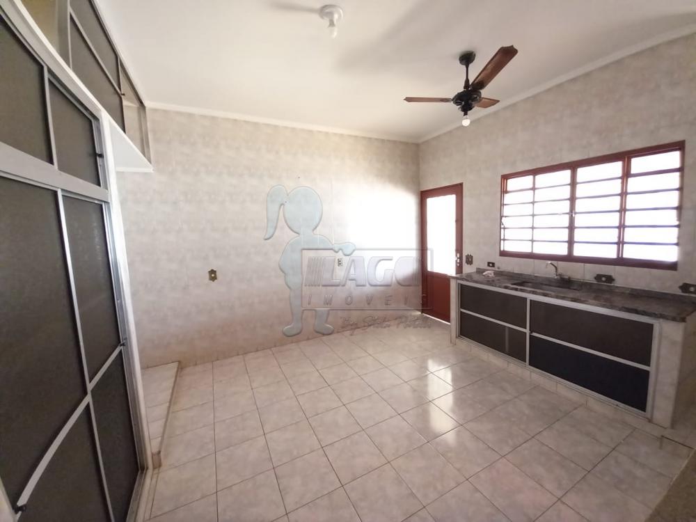 Alugar Casa / Padrão em Ribeirão Preto R$ 1.800,00 - Foto 7