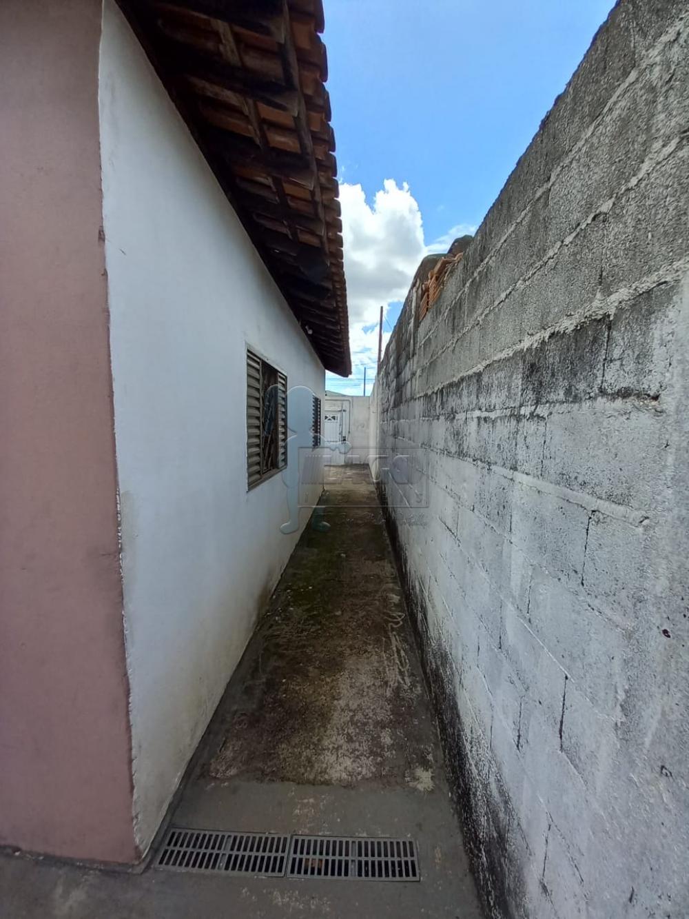 Alugar Casa / Padrão em Ribeirão Preto R$ 800,00 - Foto 8