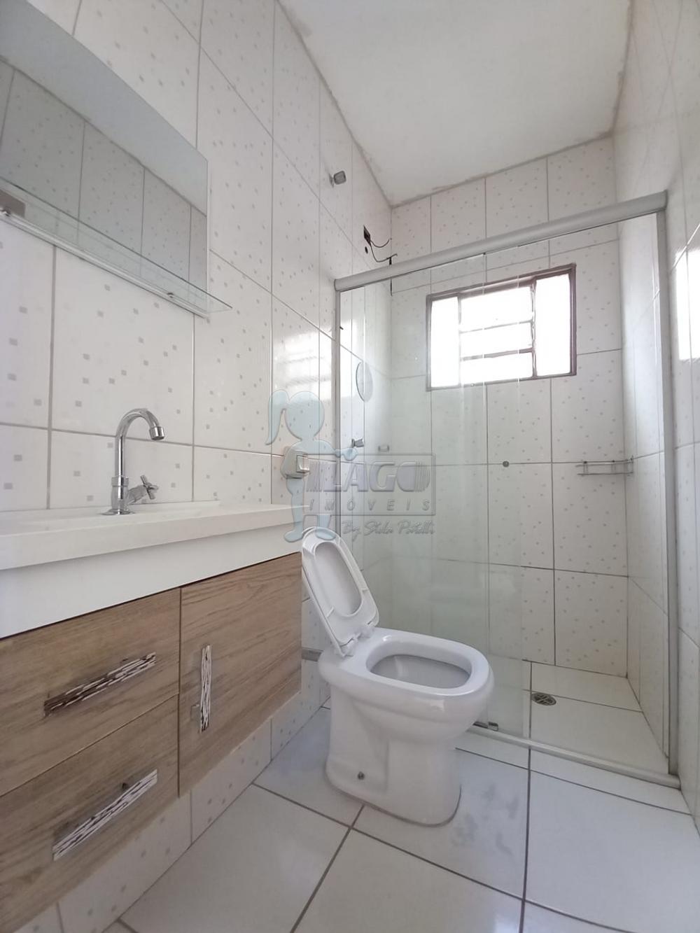 Alugar Casa / Padrão em Ribeirão Preto R$ 800,00 - Foto 4