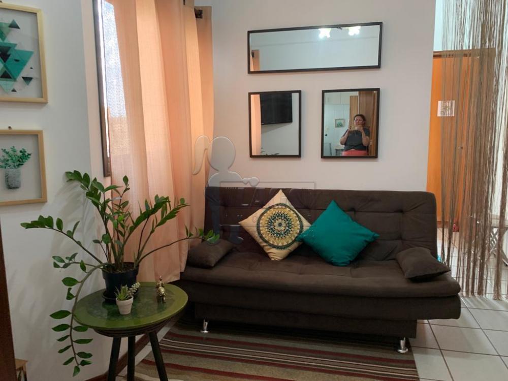 Alugar Apartamentos / Padrão em Ribeirão Preto R$ 1.500,00 - Foto 1