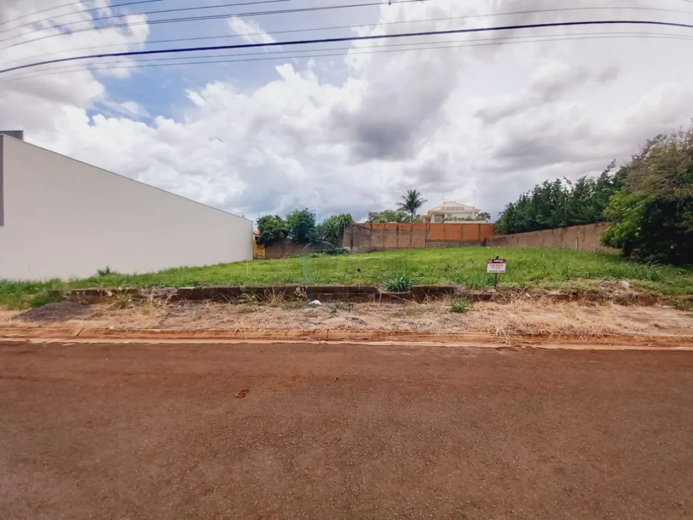 Alugar Terreno / Padrão em Ribeirão Preto R$ 7.500,00 - Foto 1