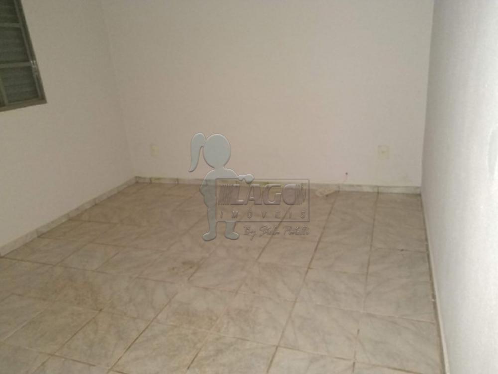 Comprar Casas / Padrão em Ribeirão Preto R$ 165.000,00 - Foto 3