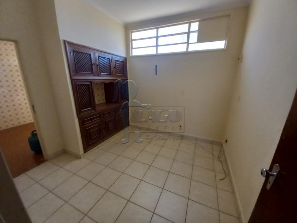 Alugar Casa / Padrão em Ribeirão Preto R$ 2.900,00 - Foto 4