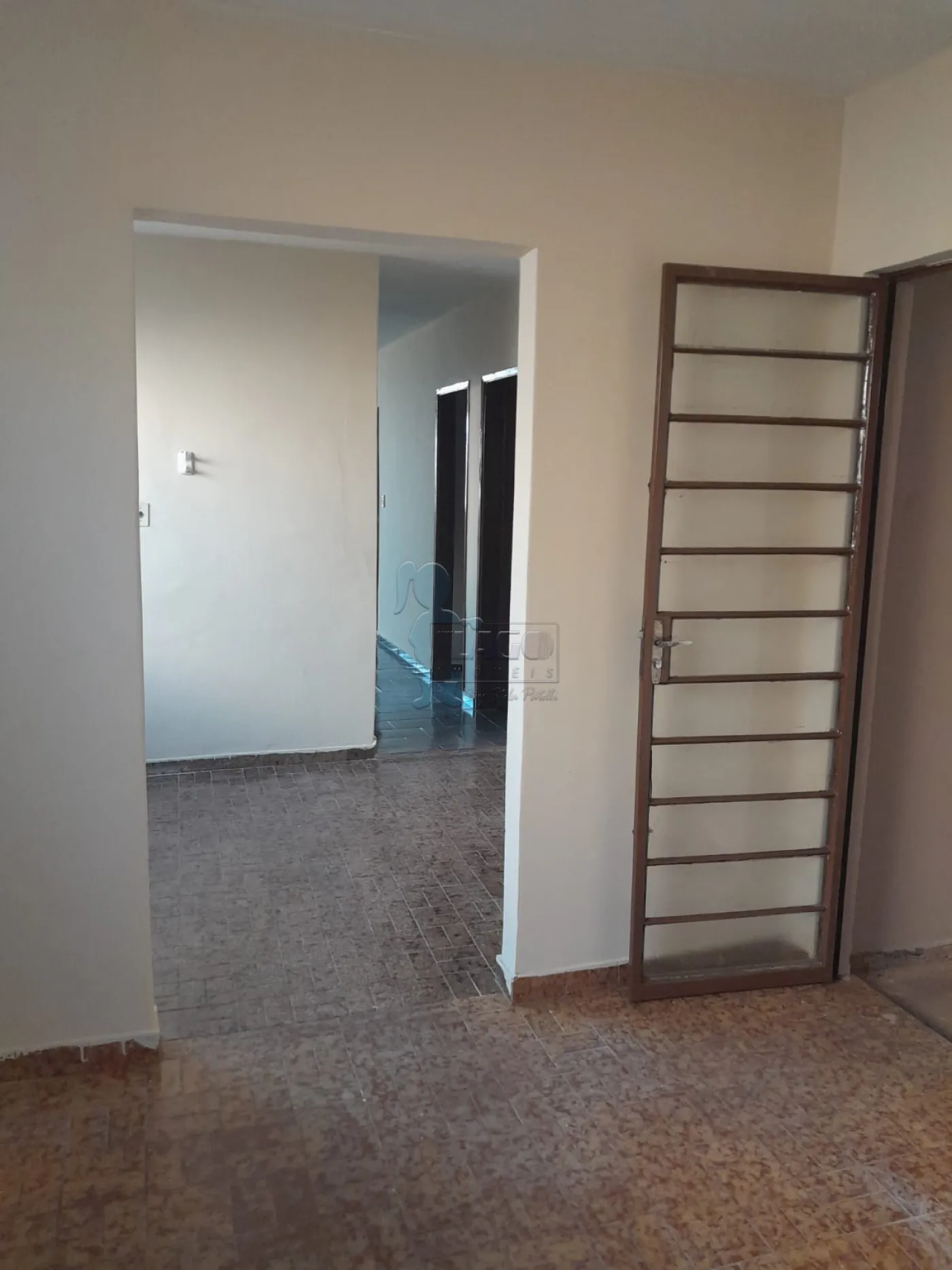 Alugar Casa / Padrão em Ribeirão Preto R$ 1.200,00 - Foto 11