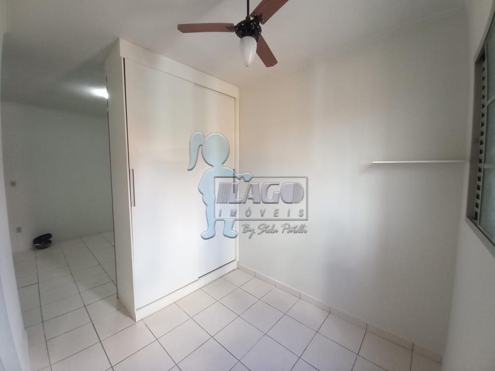 Alugar Apartamento / Kitnet em Ribeirão Preto R$ 700,00 - Foto 2