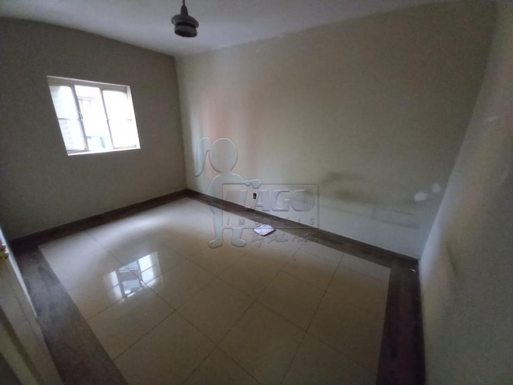 Alugar Apartamento / Padrão em Ribeirão Preto R$ 690,00 - Foto 2