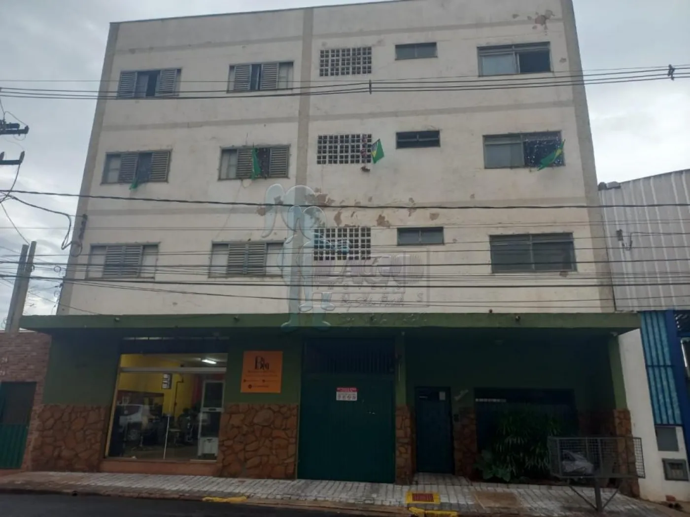 Alugar Apartamento / Padrão em Ribeirão Preto R$ 1.200,00 - Foto 1