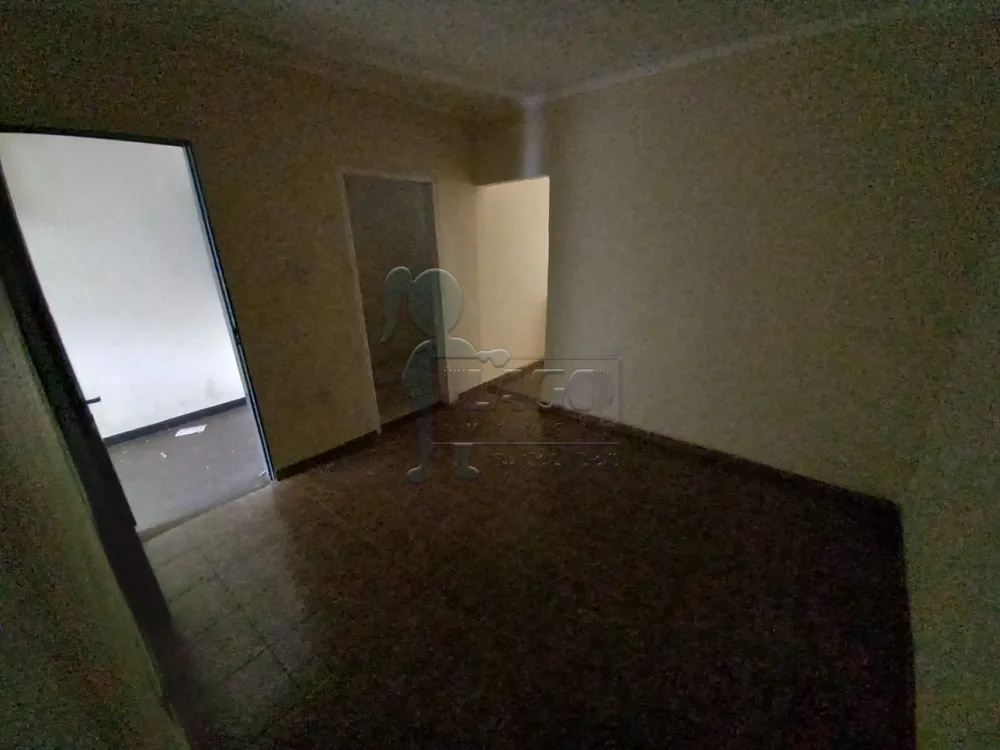 Alugar Casa / Padrão em Ribeirão Preto R$ 800,00 - Foto 1