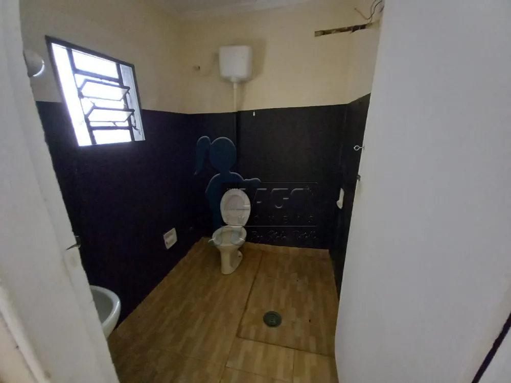 Alugar Casa / Padrão em Ribeirão Preto R$ 800,00 - Foto 5