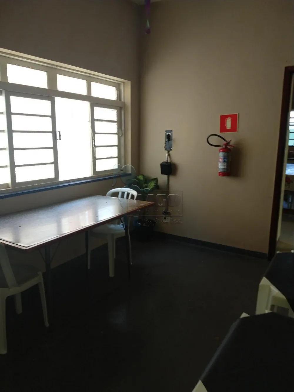 Alugar Casa / Padrão em Ribeirão Preto R$ 1.300,00 - Foto 7