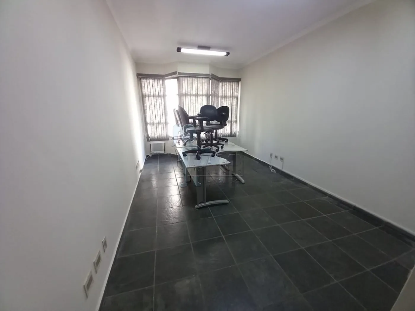 Alugar Comercial condomínio / Sala comercial em Ribeirão Preto R$ 450,00 - Foto 1