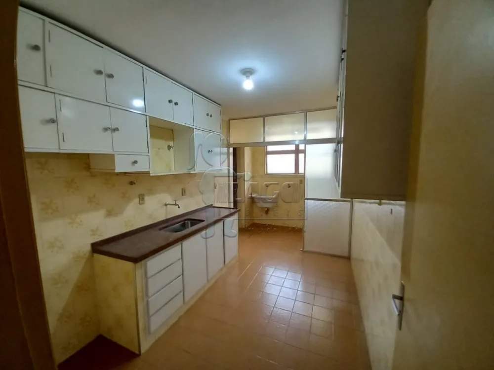 Alugar Apartamento / Padrão em Ribeirão Preto R$ 900,00 - Foto 2