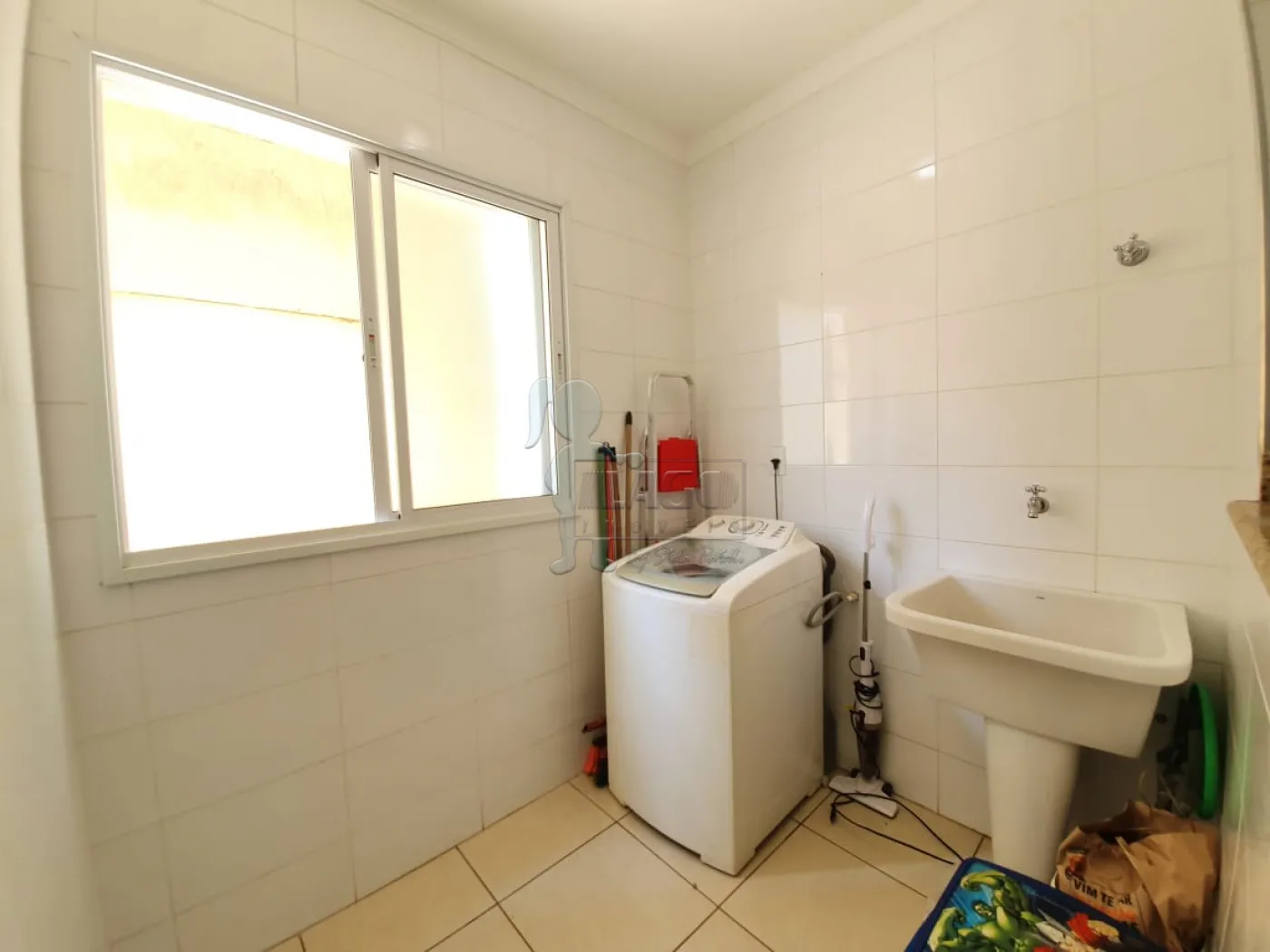 Alugar Apartamentos / Padrão em Ribeirão Preto R$ 1.800,00 - Foto 6