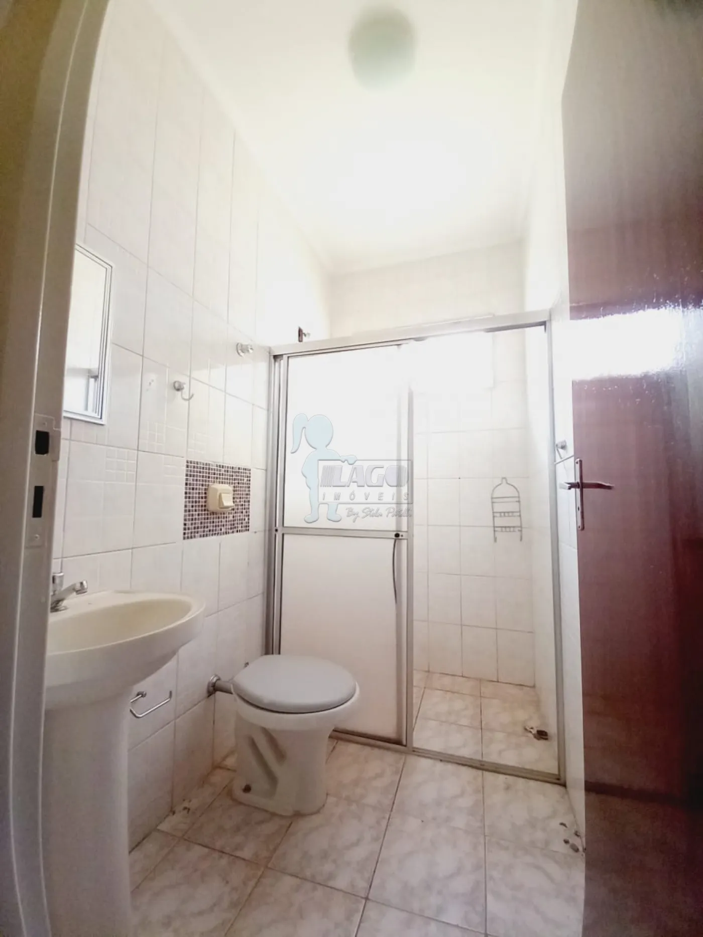 Alugar Casa / Padrão em Ribeirão Preto R$ 1.500,00 - Foto 4