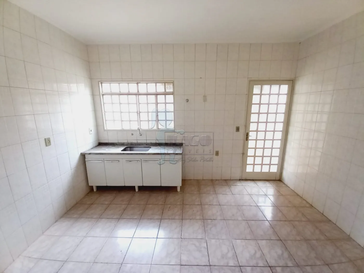 Alugar Casa / Padrão em Ribeirão Preto R$ 1.500,00 - Foto 3