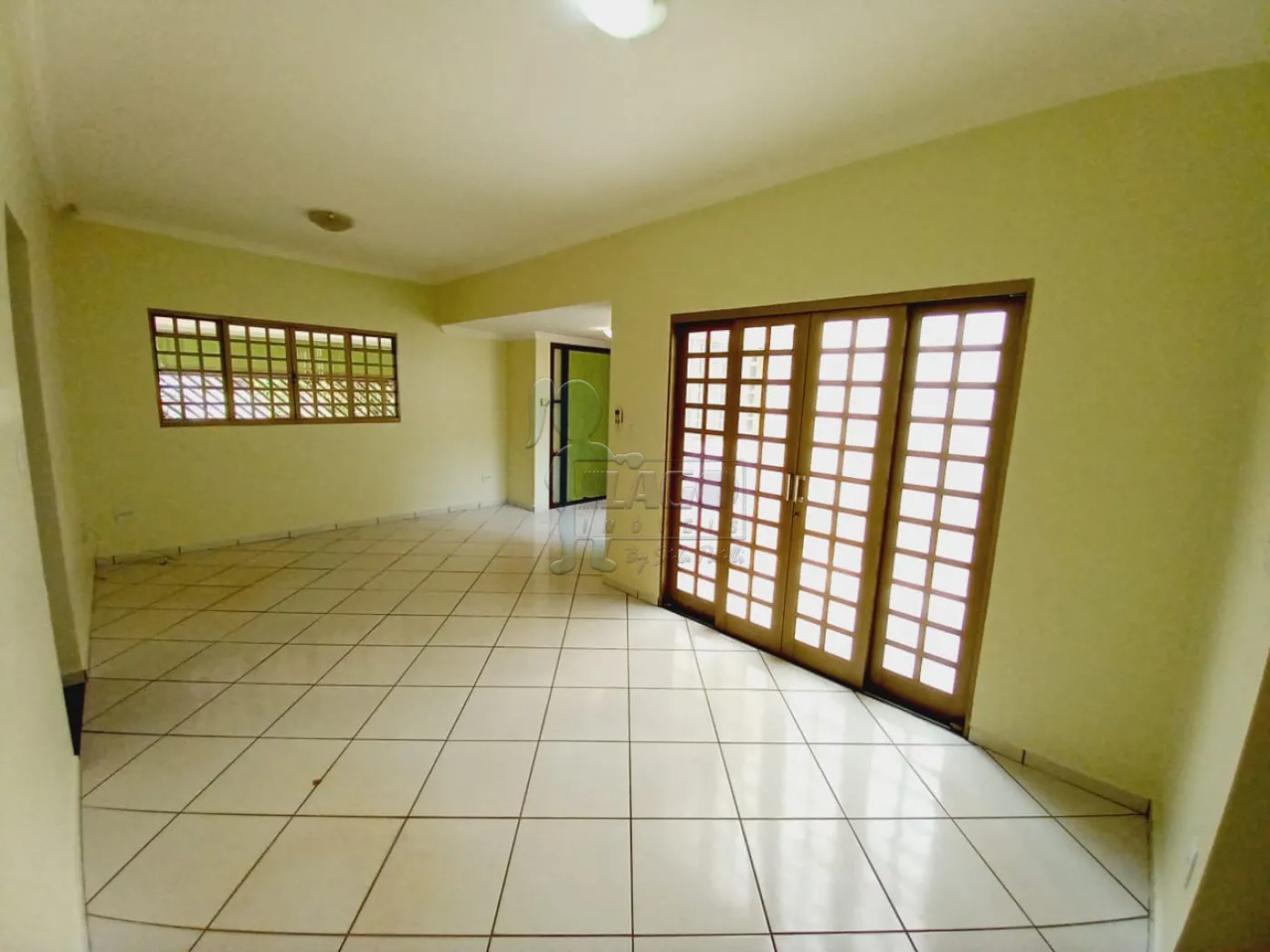 Alugar Casa / Padrão em Ribeirão Preto R$ 4.400,00 - Foto 1