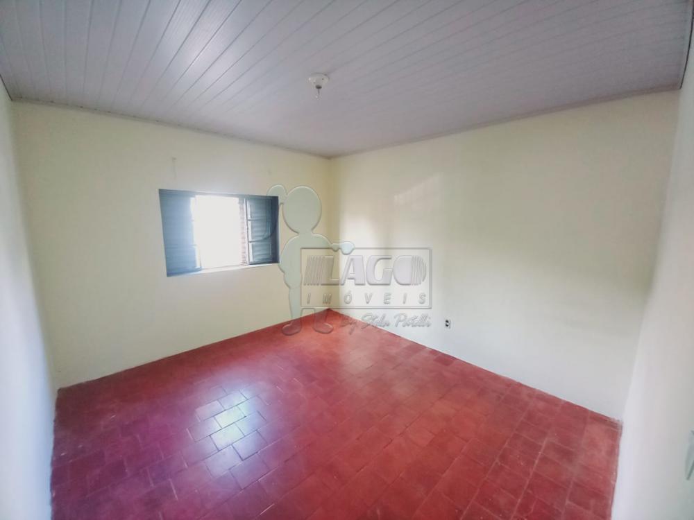Alugar Casa / Padrão em Ribeirão Preto R$ 730,00 - Foto 3