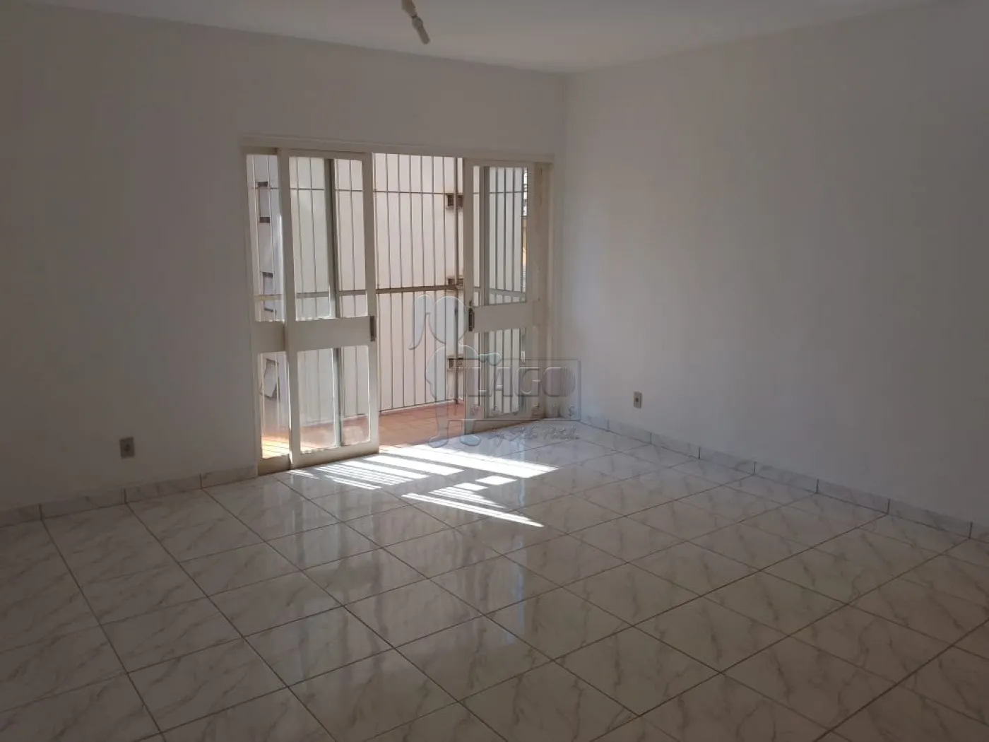 Alugar Apartamento / Padrão em Ribeirão Preto R$ 1.800,00 - Foto 2