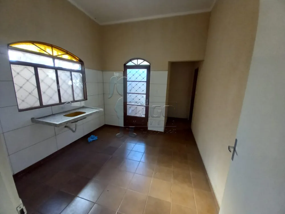 Alugar Casa / Padrão em Ribeirão Preto R$ 980,00 - Foto 4