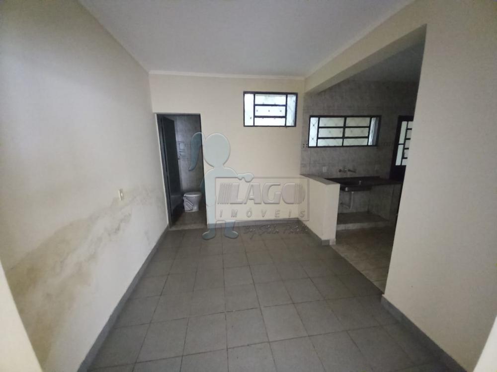 Alugar Casas / Padrão em Ribeirão Preto R$ 1.100,00 - Foto 7