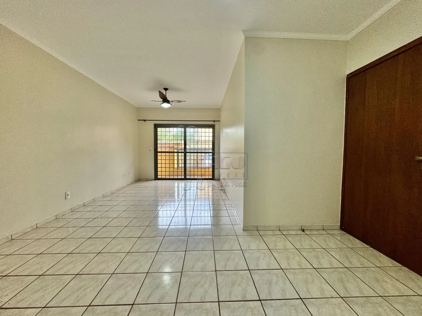 Alugar Apartamento / Padrão em Ribeirão Preto R$ 1.700,00 - Foto 3