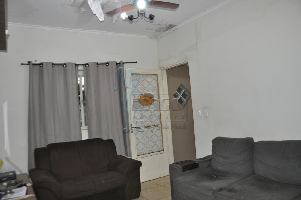 Comprar Casa / Padrão em Ribeirão Preto - Foto 2