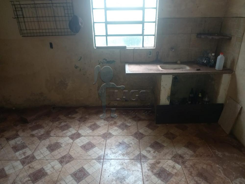 Alugar Casa / Padrão em Ribeirão Preto R$ 700,00 - Foto 3