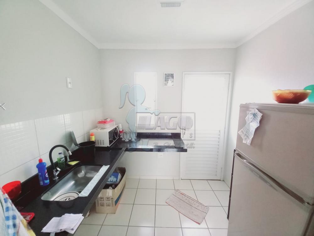 Alugar Casa / Padrão em Ribeirão Preto R$ 950,00 - Foto 6