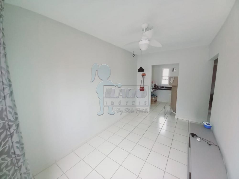 Alugar Casa / Padrão em Ribeirão Preto R$ 950,00 - Foto 1