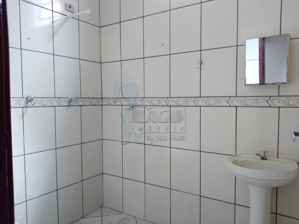 Alugar Casa / Padrão em Ribeirão Preto R$ 1.080,00 - Foto 12