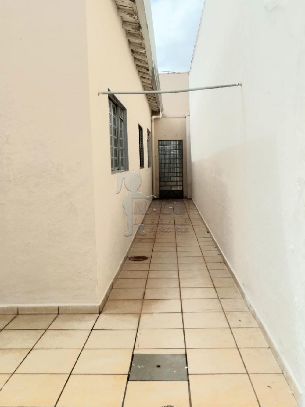 Alugar Casa / Padrão em Ribeirão Preto R$ 1.080,00 - Foto 21