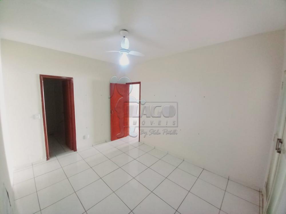 Alugar Casa / Padrão em Ribeirão Preto R$ 1.750,00 - Foto 3