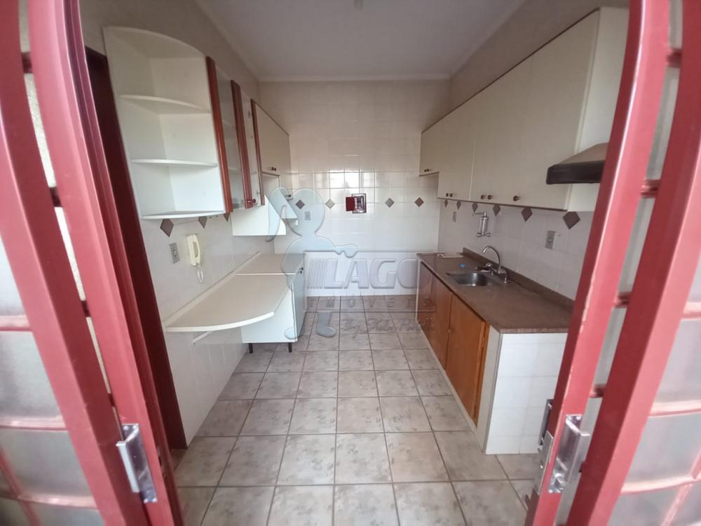 Alugar Apartamento / Padrão em Ribeirão Preto R$ 1.600,00 - Foto 13