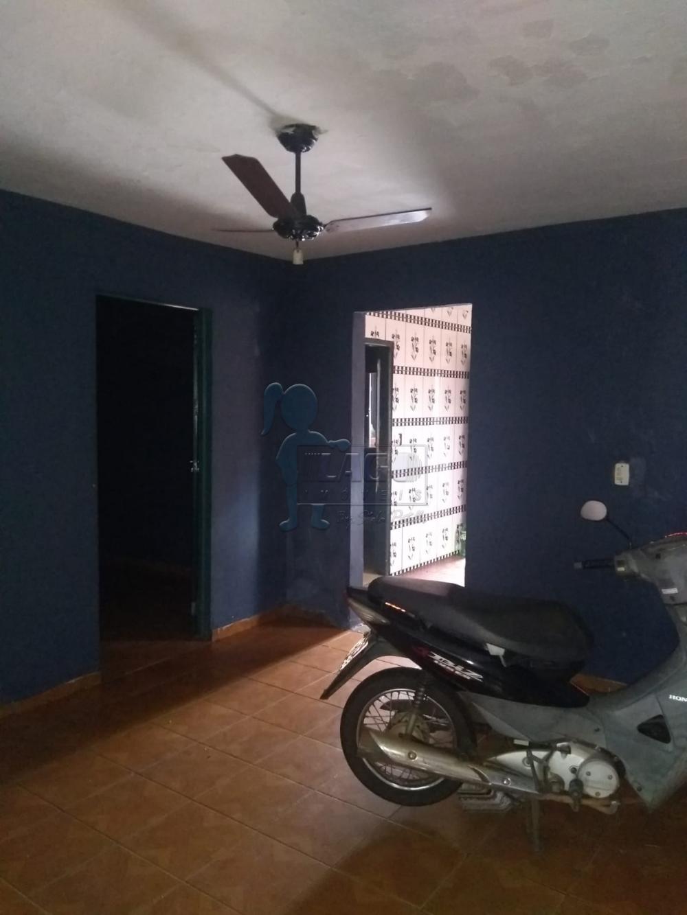 Comprar Casas / Padrão em Ribeirão Preto R$ 160.000,00 - Foto 1