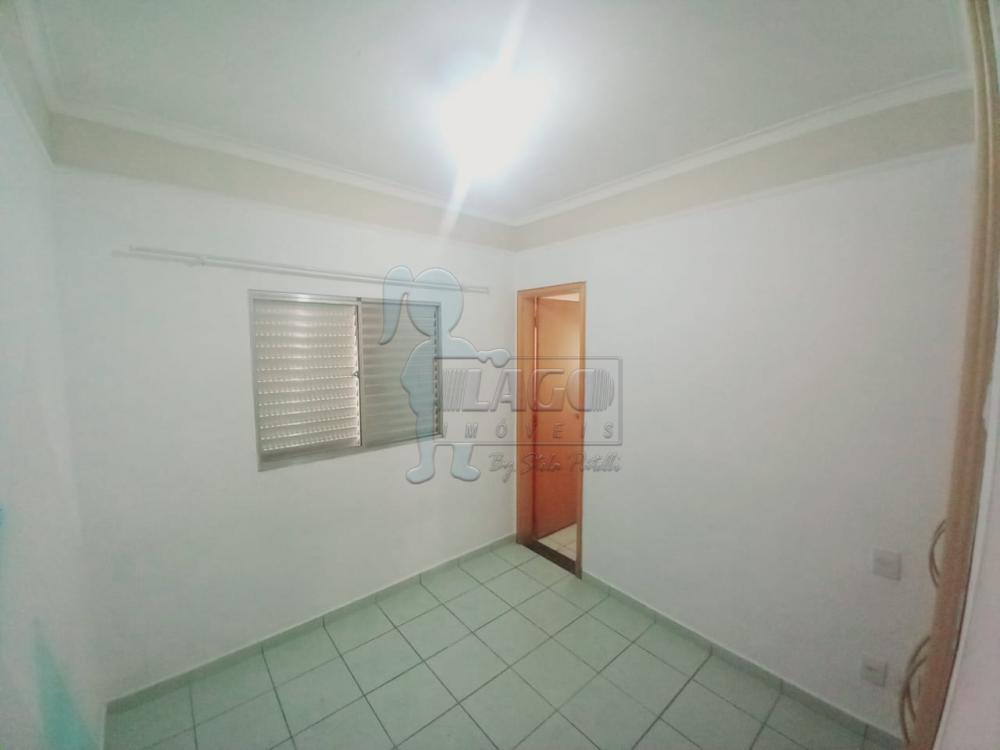 Alugar Apartamentos / Padrão em Ribeirão Preto R$ 1.200,00 - Foto 3