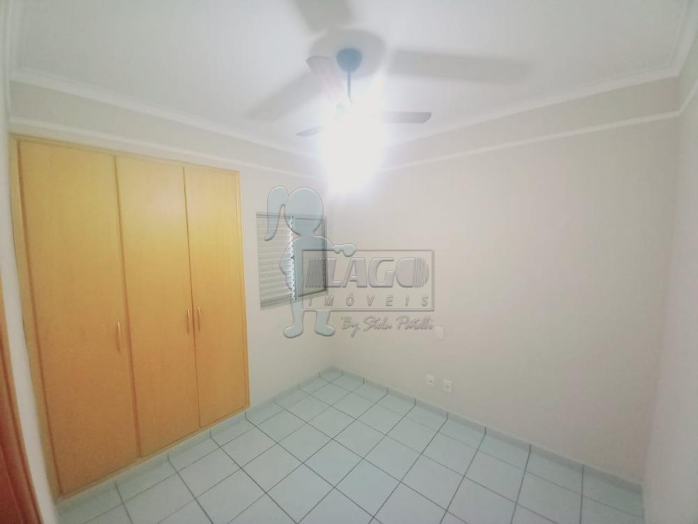 Alugar Apartamento / Padrão em Ribeirão Preto R$ 1.200,00 - Foto 4