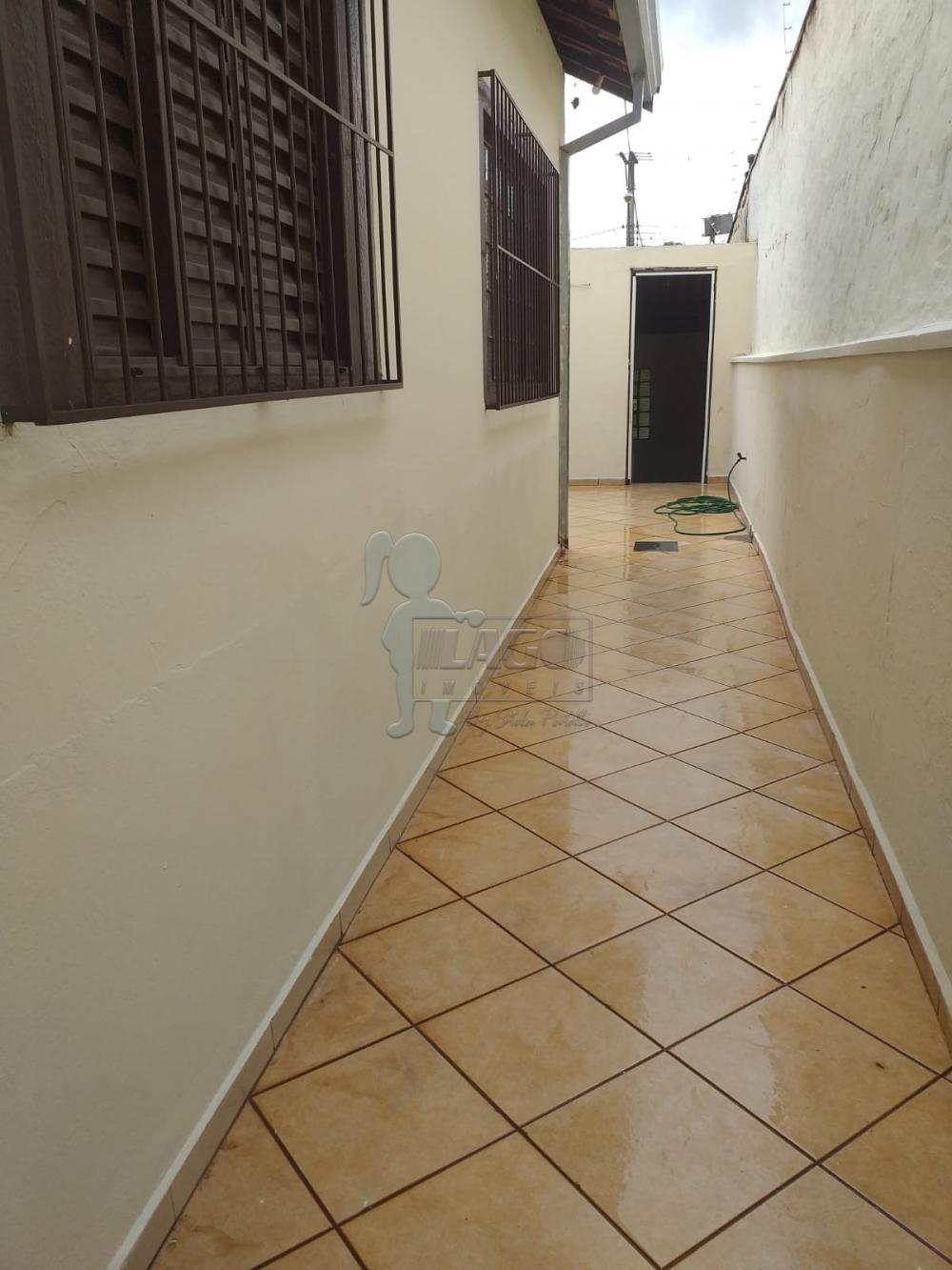 Alugar Casa / Padrão em Ribeirão Preto R$ 1.100,00 - Foto 14